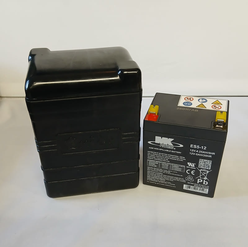 BATTERY BOX WITH 12V BATTERY